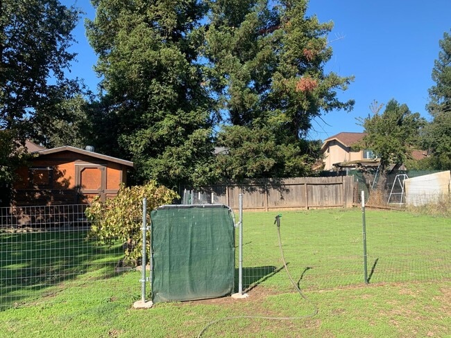 Photo - 3 bedroom 2 bath home with HUGE yard in Or...