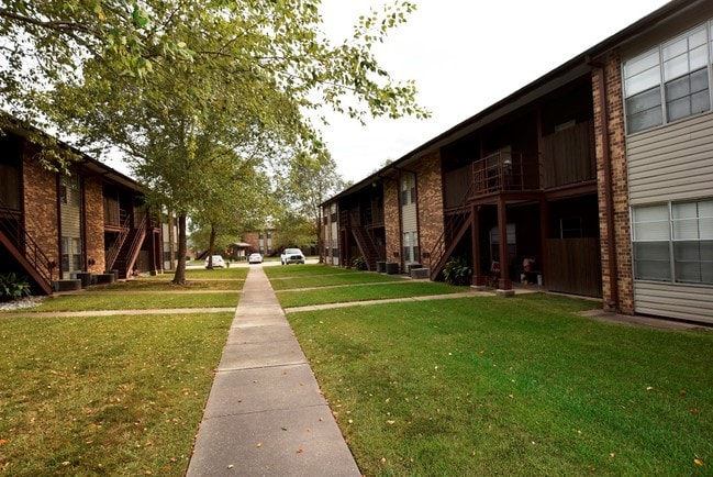 Silver Creek Apartments
