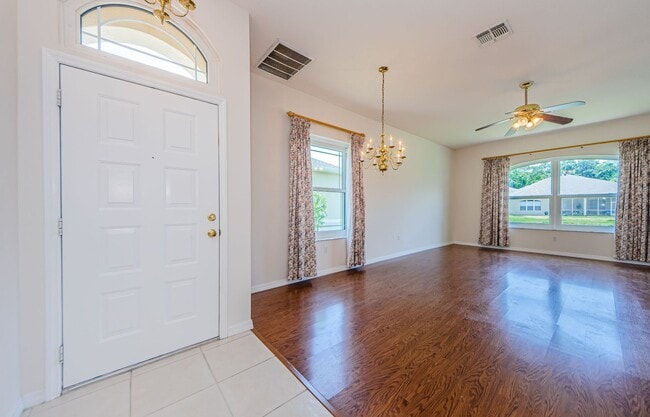 Photo - 2624 Tottenham Dr