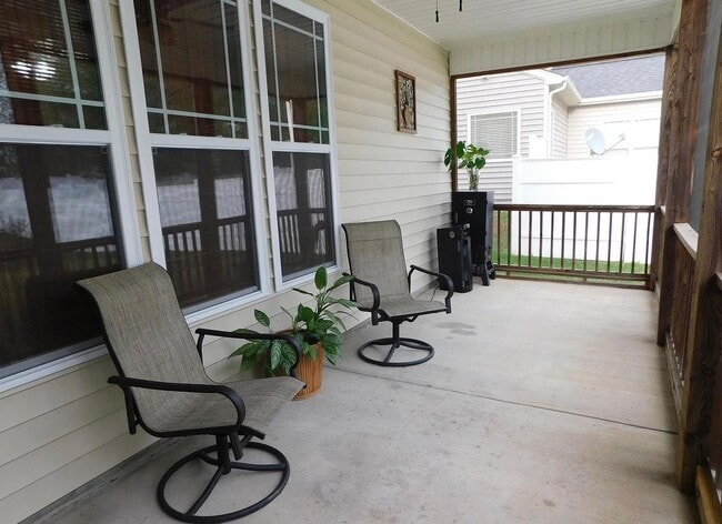 Photo - 3028 Landing Falls Ln