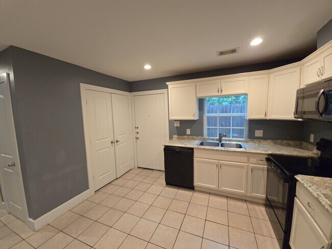 Photo - 11435 Raincove Dr