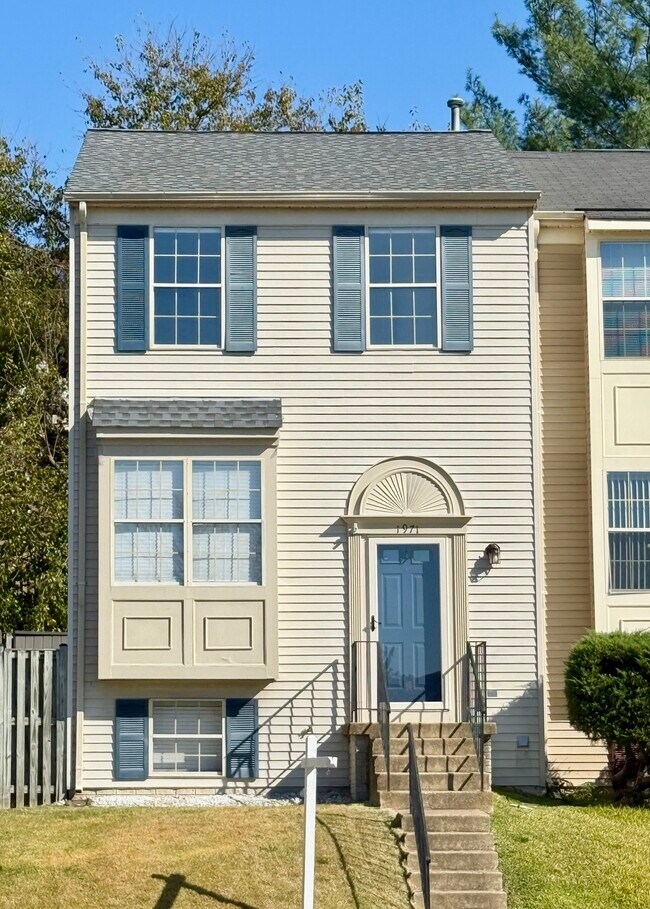 Building Photo - 1971 Darlington Loop