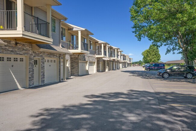 Photo - Madeira Place