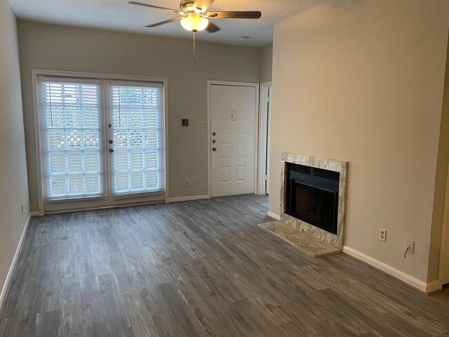 Photo - 2121 El Paseo St Condo Unit 2009