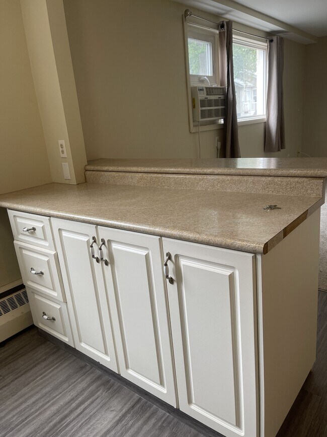 Photo - 3104-3104 Victoria Ave Unit 105