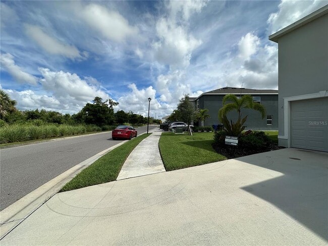 Photo - 8813 Milestone Dr