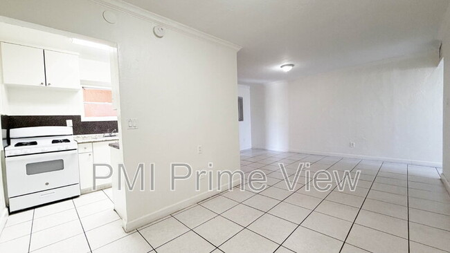 Photo - 1245 W 24th St Unit #208