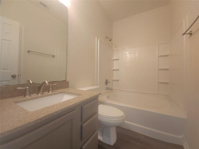 Photo - 205 Beech Dr