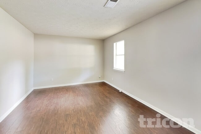 Photo - 2224 Clinchfield Ct