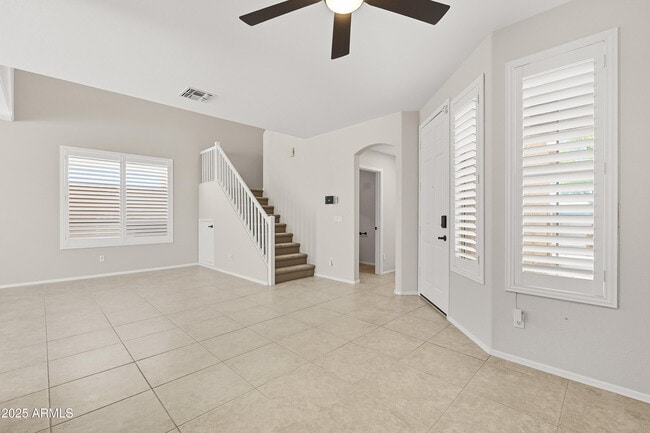 Photo - 226 E Redwood Ln