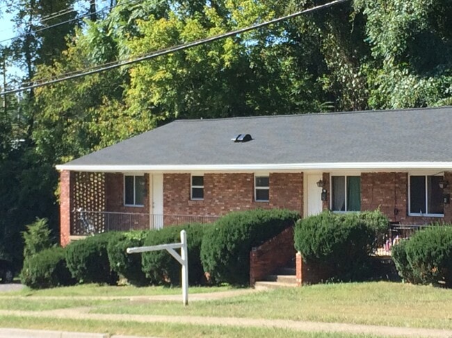 Photo - 1203 John Exum Pkwy Unit 1