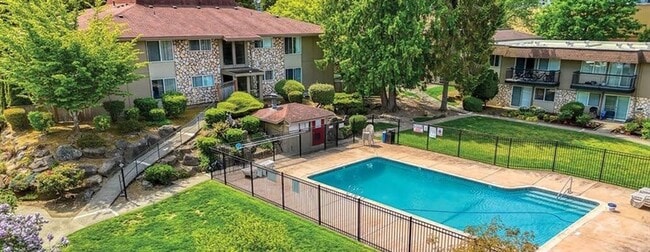 Building Photo - Park Ballinger 75