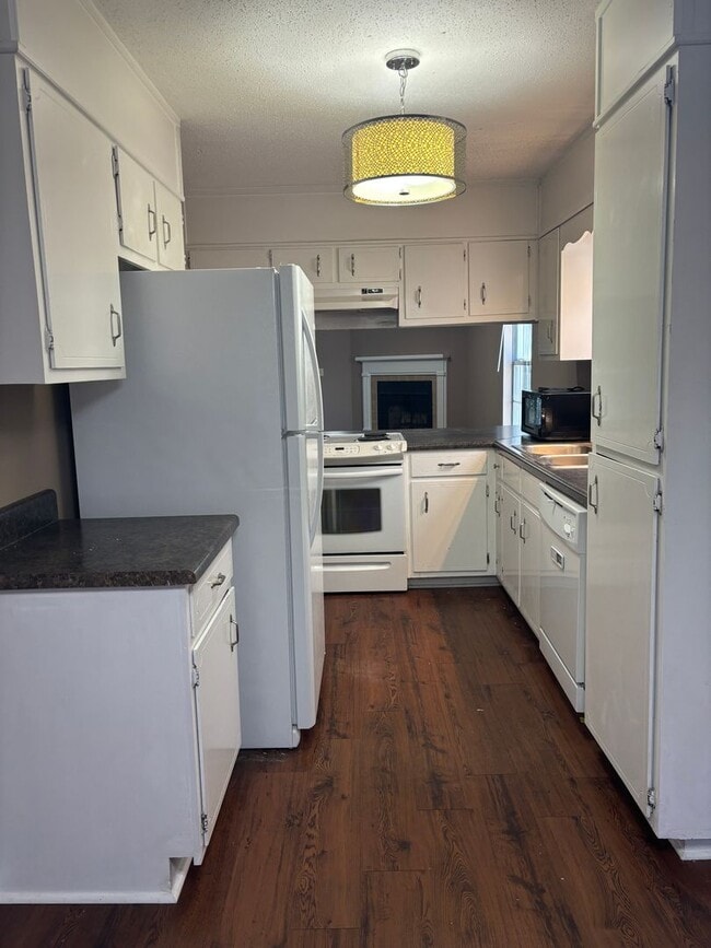 Photo - Downstairs condo at Lake Chateau!