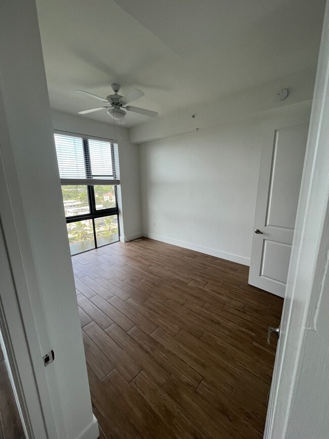 Photo - 16021 NE 18th Ct Unit B