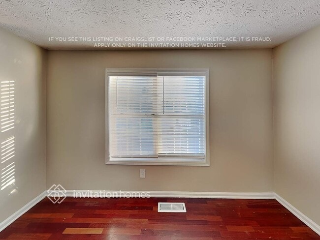 Photo - 472 Shoal Cir