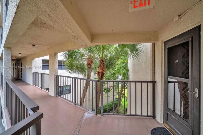 Photo - 2311 S Cypress Bend Dr Unit 316B