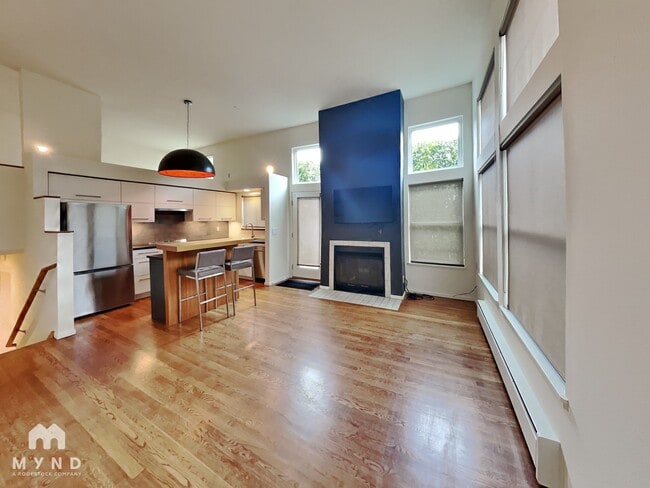 Photo - 1905 42nd Ave E Condo Unit 2