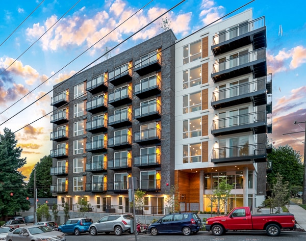 Building Photo - 403 Belmont Ave E Unit 606