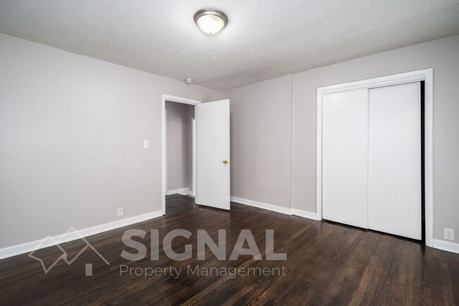 Photo - 2408 2nd St NW