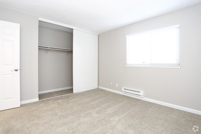 1BR,1BA- Diablo Upstairs Renovated