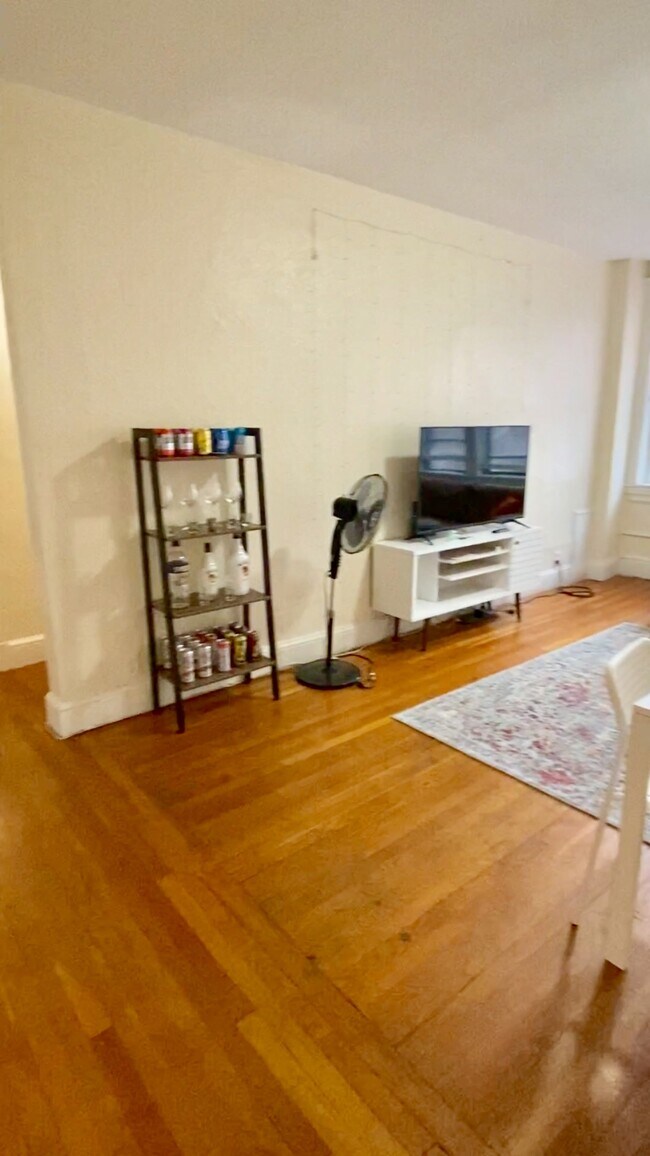 Photo - 1982 Commonwealth Ave Unit 9