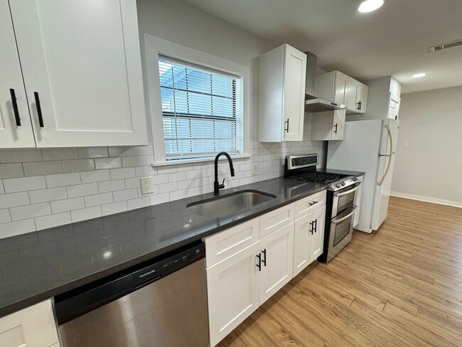 Photo - 1115 S 11th St