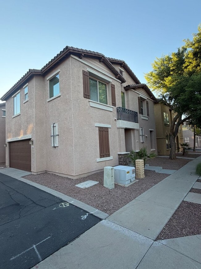 Photo - Beautiful 3 bedroom home in Gilbert! NEW CARPET NEW PAINT