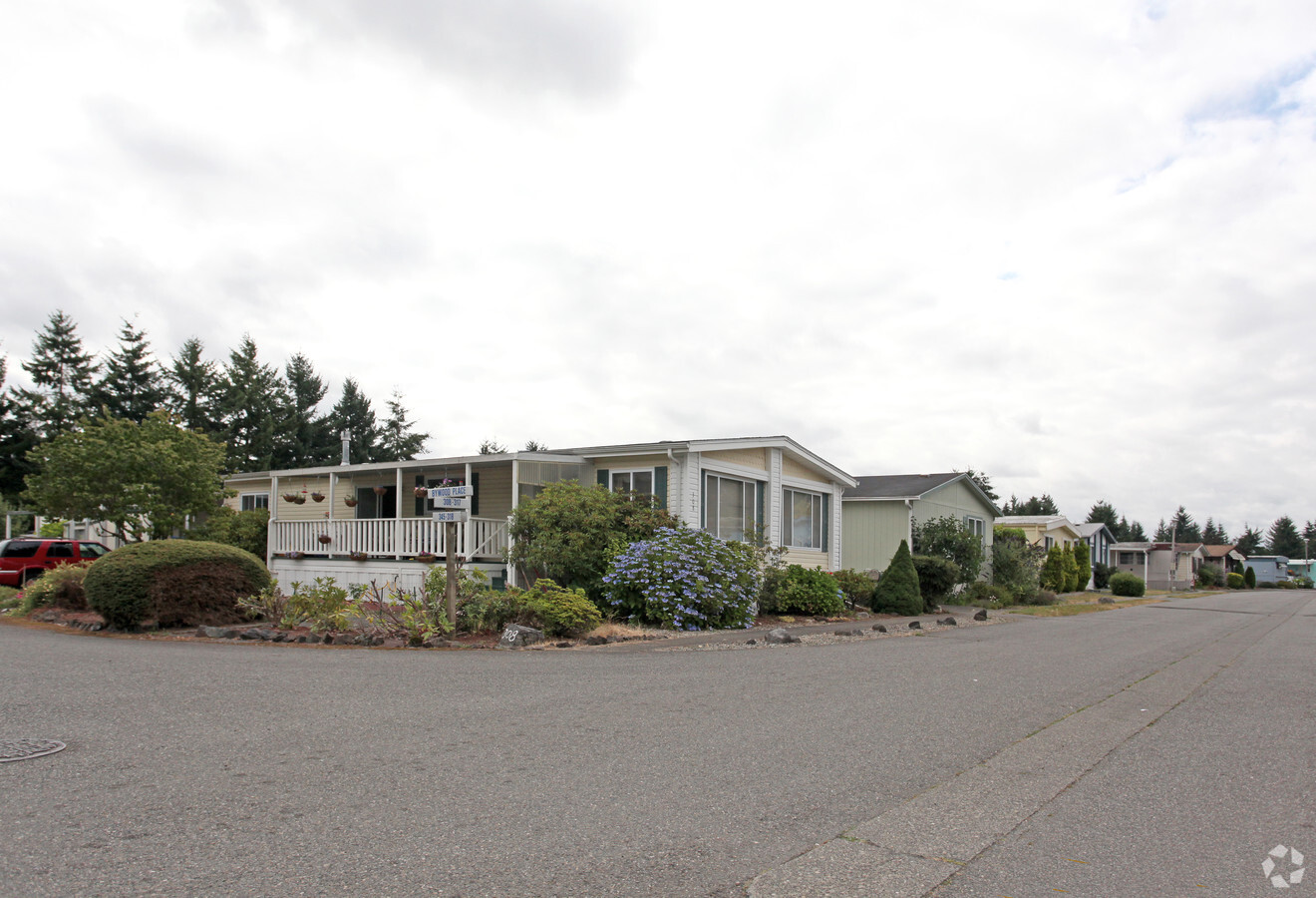 Photo - Friendly Ridge Mobile Home Park