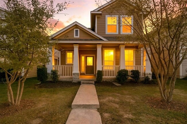 Photo - 930 Alamo Plaza Dr