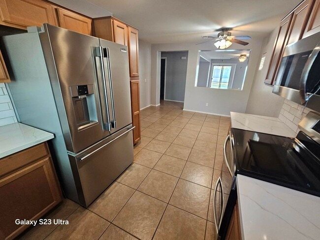 Photo - Well maintained 3 bedroom 2 bath charming home Free rent OAC