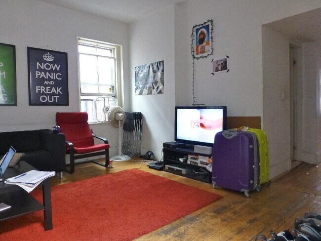 Building Photo - 12 Aberdeen St