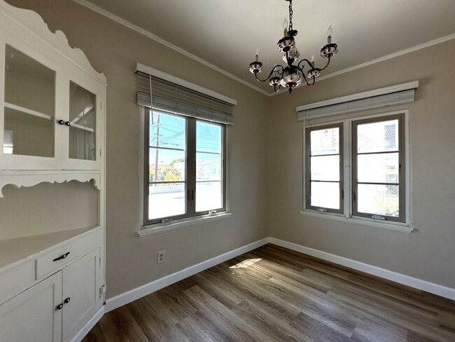 Photo - 1330-1334 Sassafras St Unit 1334