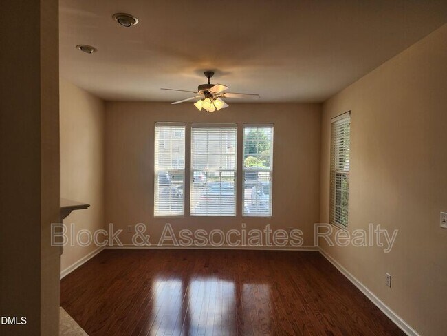 Photo - 642 Cupola Dr