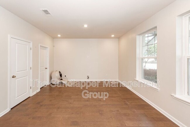 Photo - 139 Rowans Creek Dr