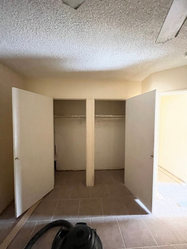 Building Photo - 2139 Belle St Unit 2141 Belle Street