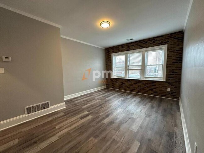 Photo - 1309 119th St Unit 2