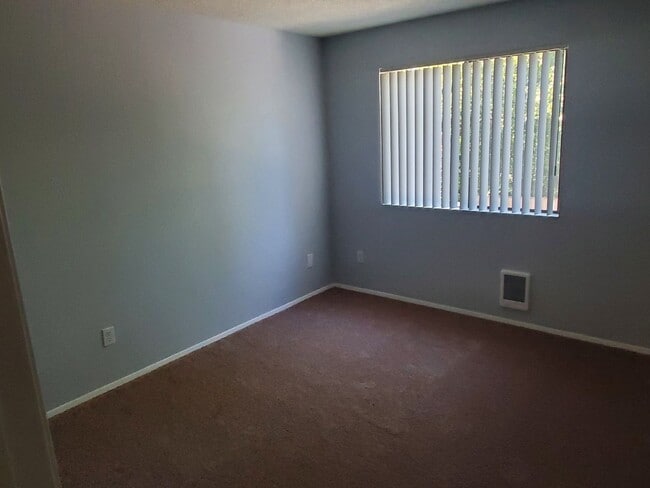 Cedar Gardens Apartments