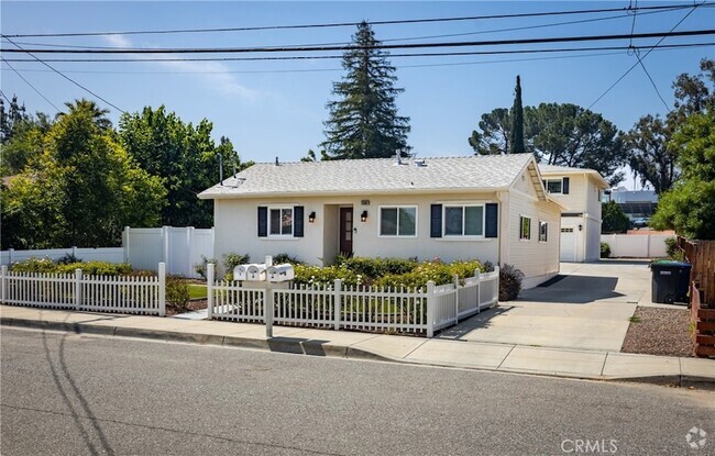 Building Photo - 25461 Cole St Rental