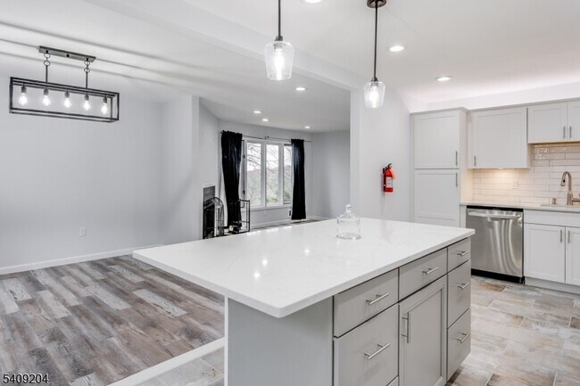 Photo - 111 Patriots Rd