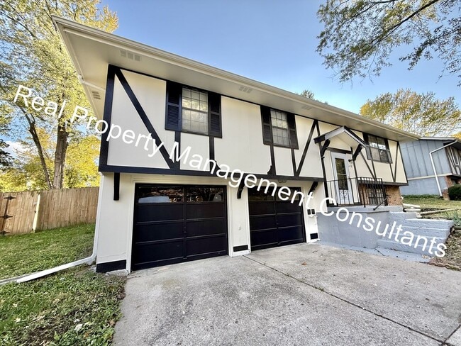 Photo - Beautifully Updated Split-Level 3 Bedroom Home in Blue Springs