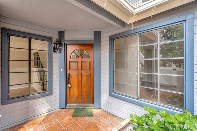 Photo - 290 Spruce Ct