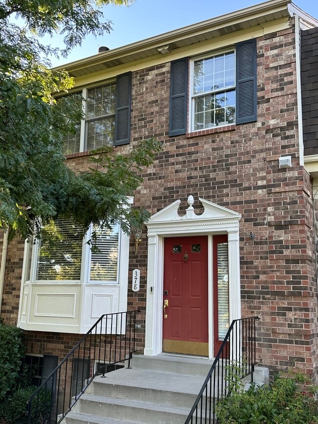 Building Photo - 378 W 4620 N Rental