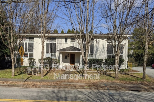 Building Photo - 1352 North Ave Rental