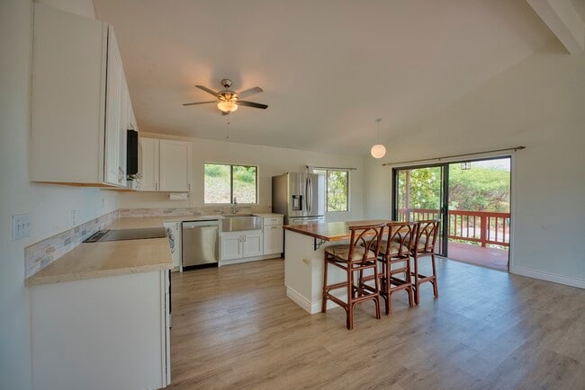 Building Photo - 68-1780-1780 Puu Nui St Rental