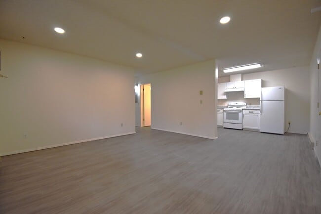 Photo - 2BR/1Ba, close to 7th Street, food truck c... Unit 56