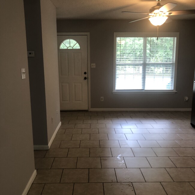 Living and Dining area - 6006 Susan Cir Apartments