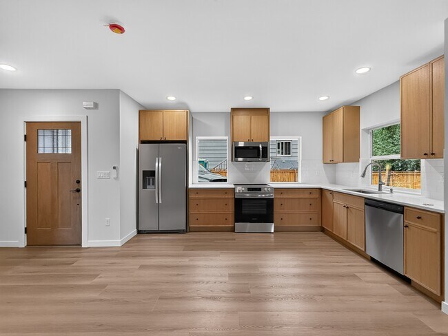 Photo - 328 NE 125th St