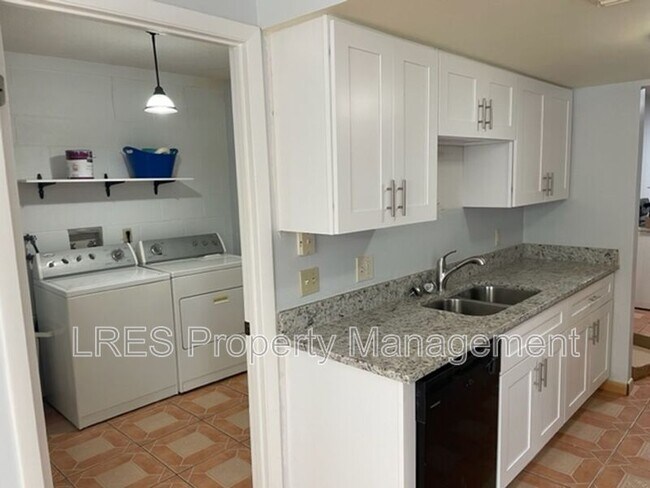 Photo - 4587 Lighthouse Cir