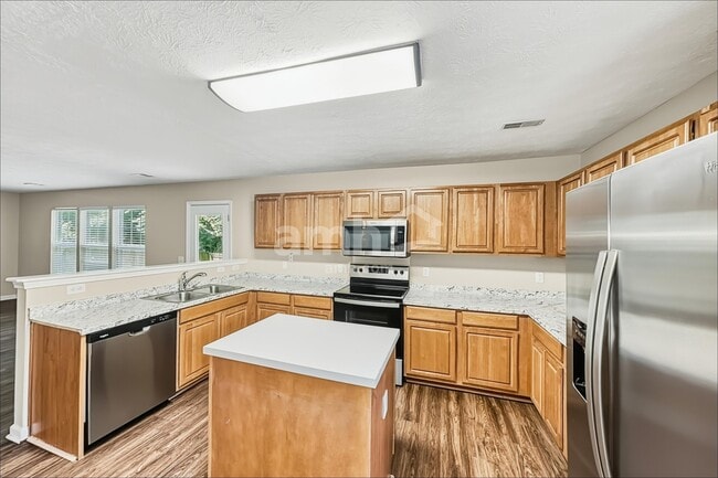 Photo - 119 Crestwood Ln