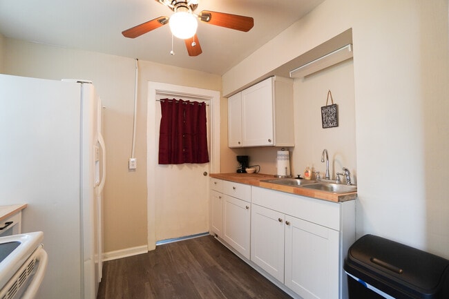 Photo - 36 Pollux Cir W Unit A